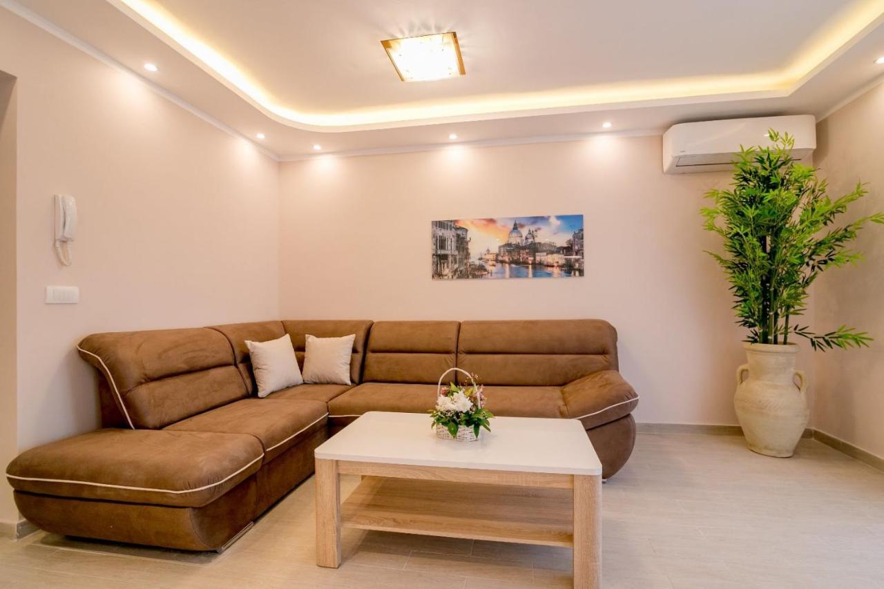 Apartmani Matej Kotor Zewnętrze zdjęcie