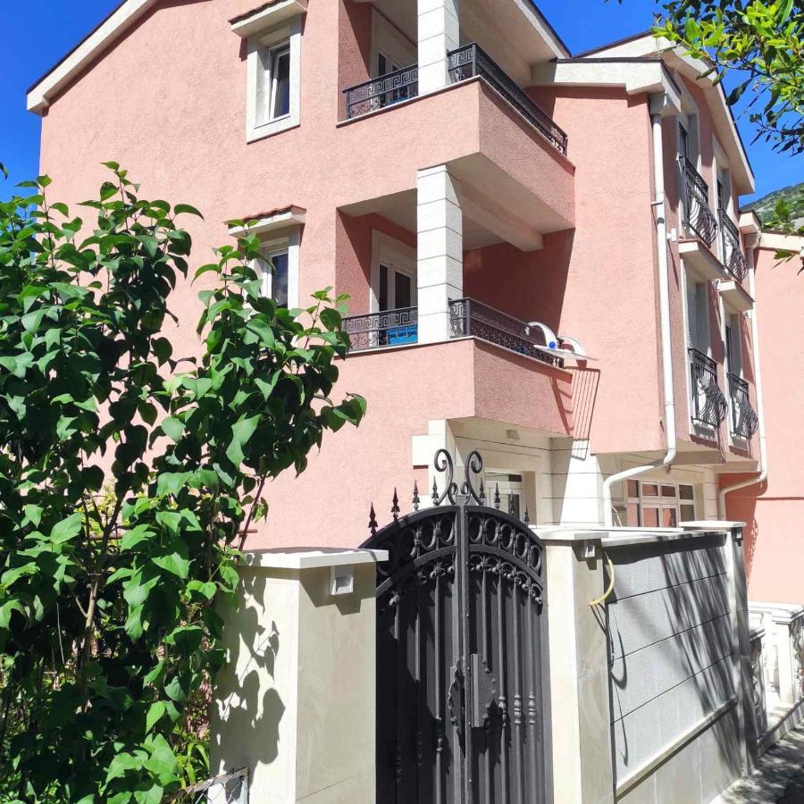 Apartmani Matej Kotor Zewnętrze zdjęcie